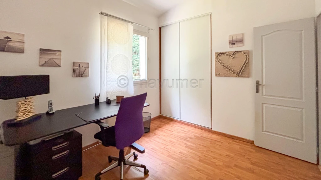 Maison individuelle T5 de 155m² - plain pied - piscine - 83640 Saint Zacharie n°1