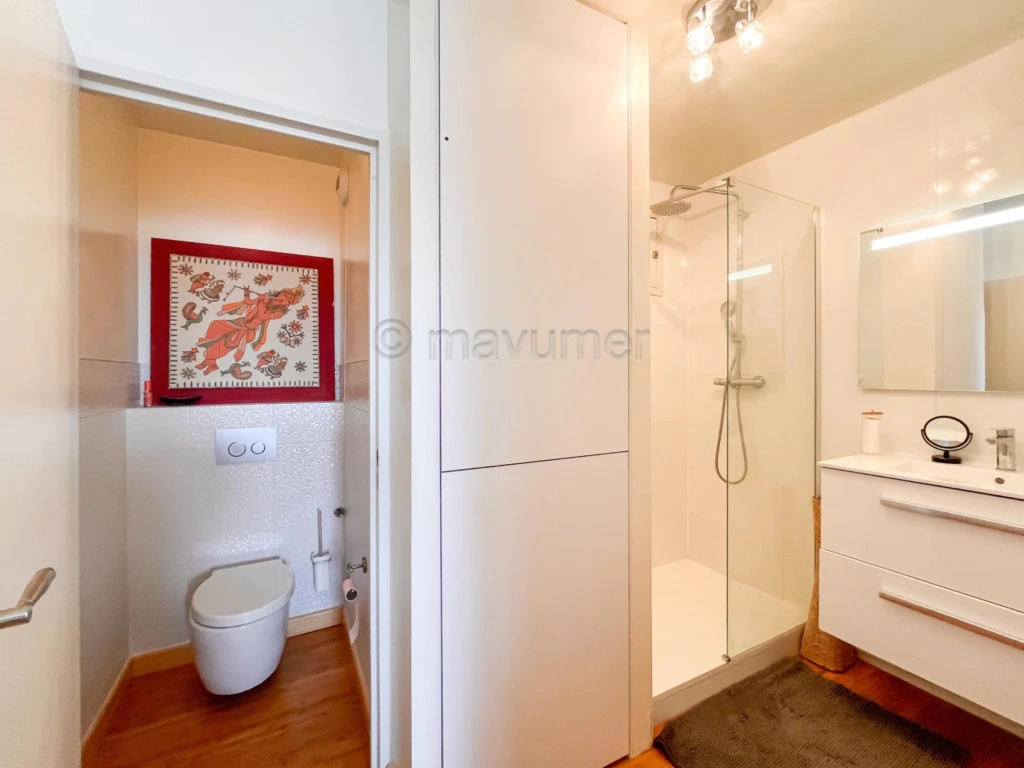 Appartement T2 Grand Pavois avec balcon et piscine Carré d'OR  13008 Marseille n°3