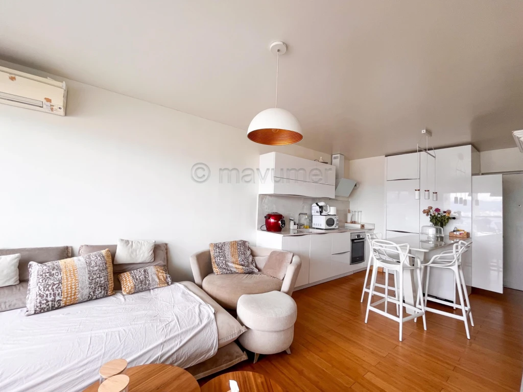Appartement T2 Grand Pavois avec balcon et piscine Carré d'OR  13008 Marseille n°11
