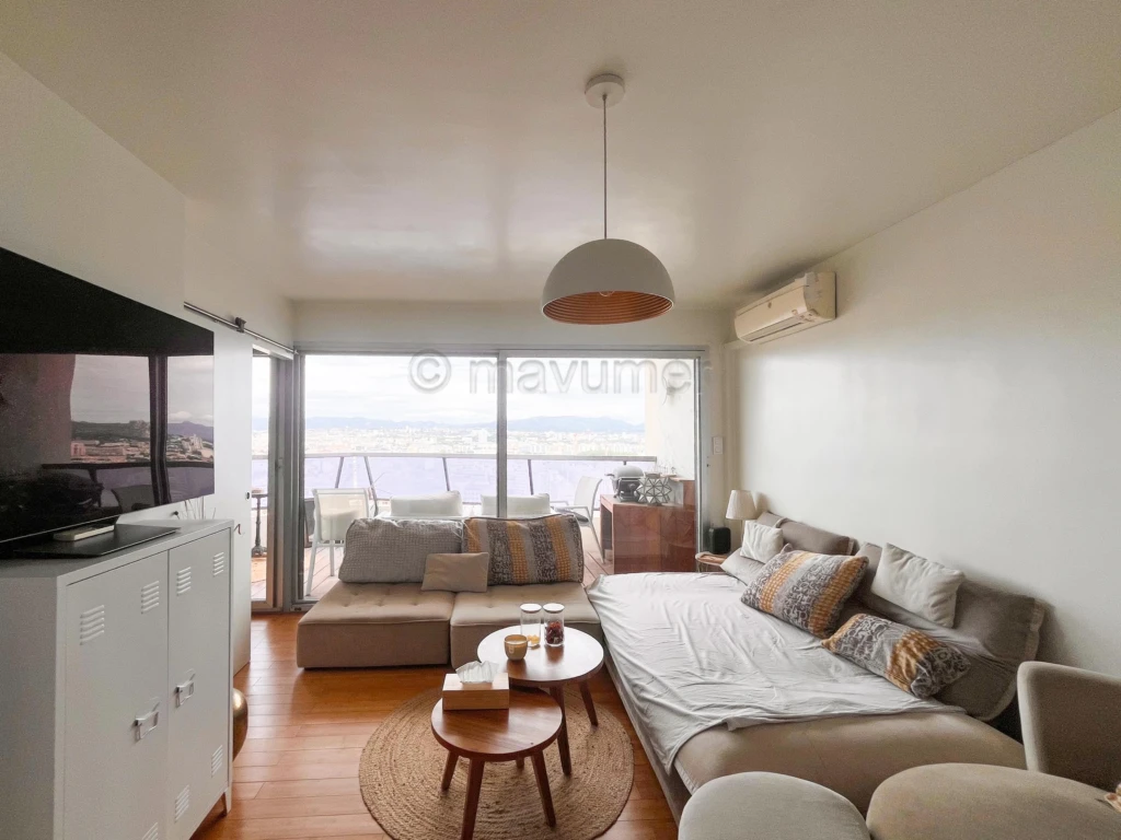 Appartement T2 Grand Pavois avec balcon et piscine Carré d'OR  13008 Marseille n°2