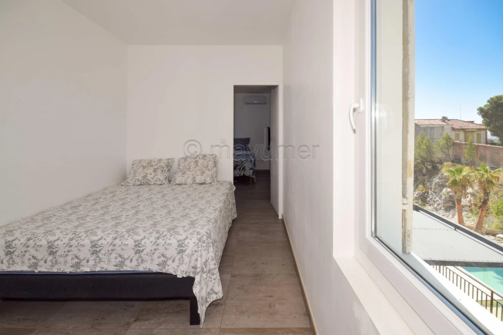 APPARTEMENT T4 ESPRIT MAISON AVEC PISCINE, JARDIN PRIVATIF DE 450 M² ET VUE MER L'ESTAQUE 13016 Marseille n°12