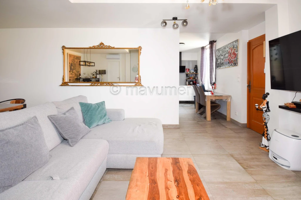 APPARTEMENT T4 ESPRIT MAISON AVEC PISCINE, JARDIN PRIVATIF DE 450 M² ET VUE MER L'ESTAQUE 13016 Marseille n°10