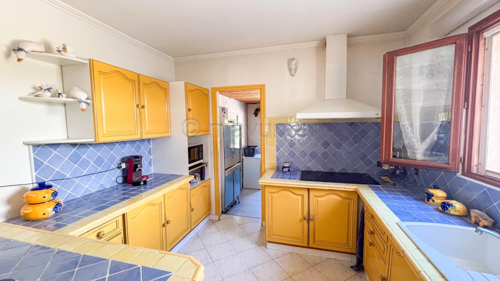 Maison provençale T4 de plain pied avec piscine et dépendance aménagée, sur 1500m² de terrain - 83470 Seillons Source d'Argens n°4