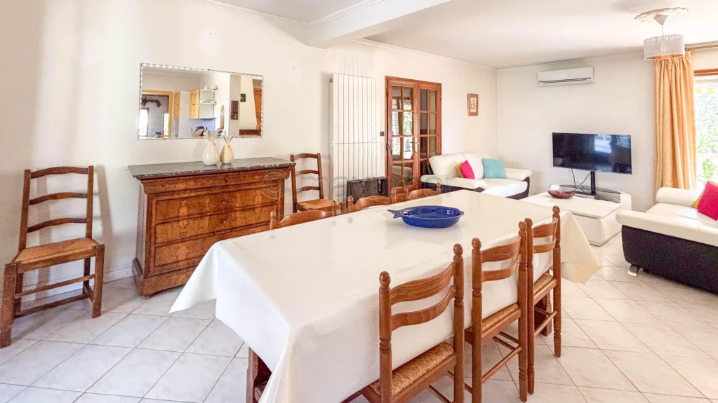 Maison provençale T4 de plain pied avec piscine et dépendance aménagée, sur 1500m² de terrain - 83470 Seillons Source d'Argens n°5