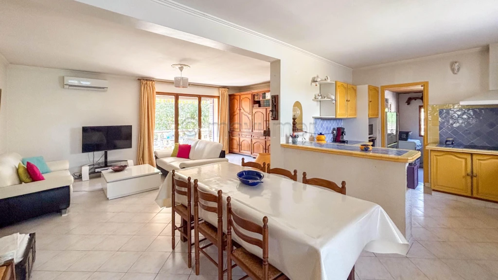 Maison provençale T4 de plain pied avec piscine et dépendance aménagée, sur 1500m² de terrain - 83470 Seillons Source d'Argens n°6