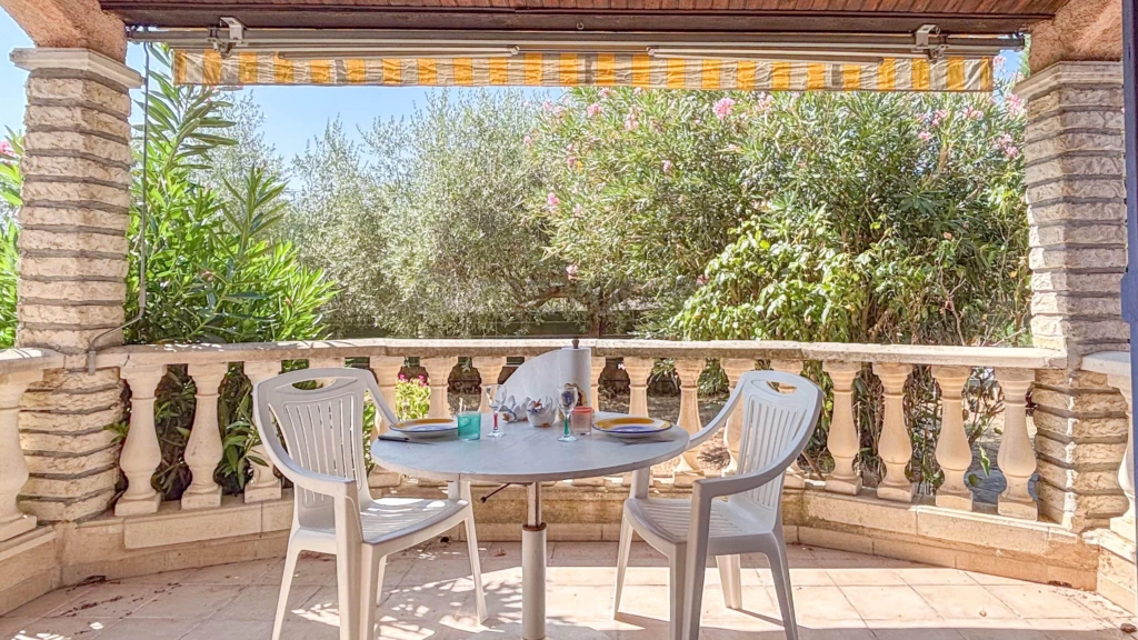 Maison provençale T4 de plain pied avec piscine et dépendance aménagée, sur 1500m² de terrain - 83470 Seillons Source d'Argens n°8