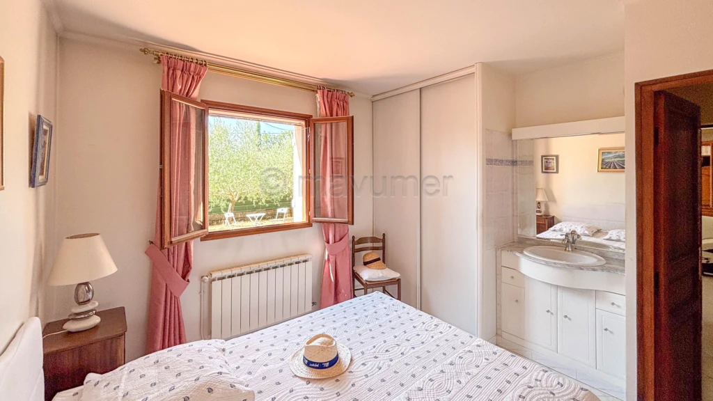 Maison provençale T4 de plain pied avec piscine et dépendance aménagée, sur 1500m² de terrain - 83470 Seillons Source d'Argens n°11