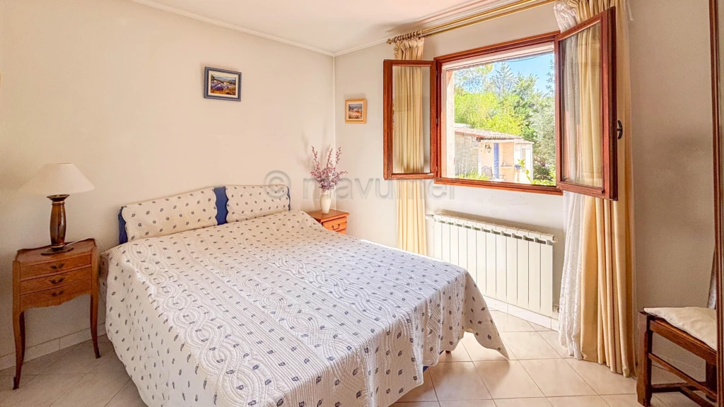 Maison provençale T4 de plain pied avec piscine et dépendance aménagée, sur 1500m² de terrain - 83470 Seillons Source d'Argens n°4