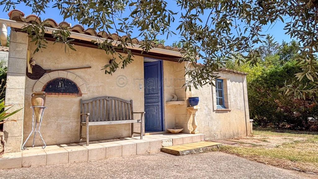 Maison provençale T4 de plain pied avec piscine et dépendance aménagée, sur 1500m² de terrain - 83470 Seillons Source d'Argens n°7