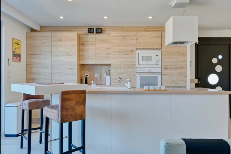Superbe duplex T4 avec vue mer & jacuzzi ? 83110 Sanary-sur-Mer (La Gorguette) n°4
