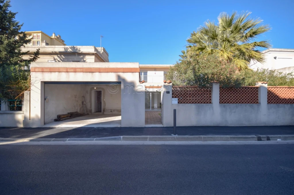 Maison familiale avec jardin, terrasses, garage St Marguerite- Dromel? 13009 Marseille n°4