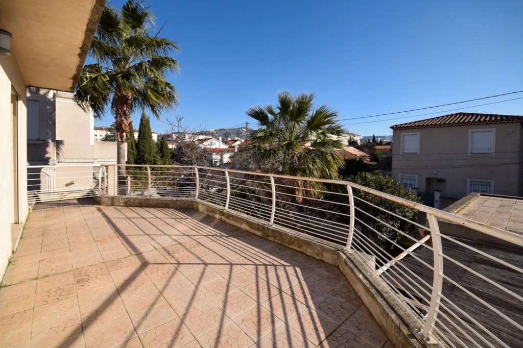 Maison familiale avec jardin, terrasses, garage St Marguerite- Dromel? 13009 Marseille n°10