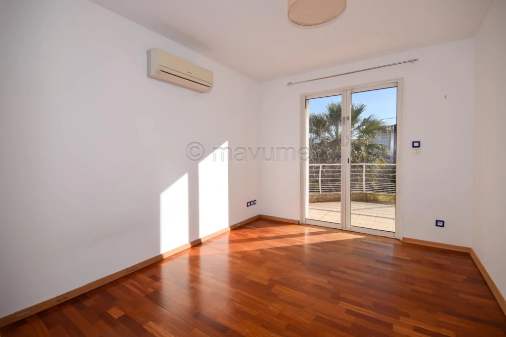 Maison familiale avec jardin, terrasses, garage St Marguerite- Dromel? 13009 Marseille n°2