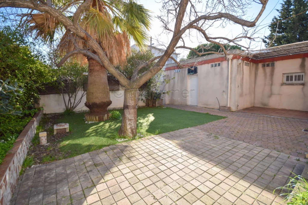 Maison familiale avec jardin, terrasses, garage St Marguerite- Dromel? 13009 Marseille n°8