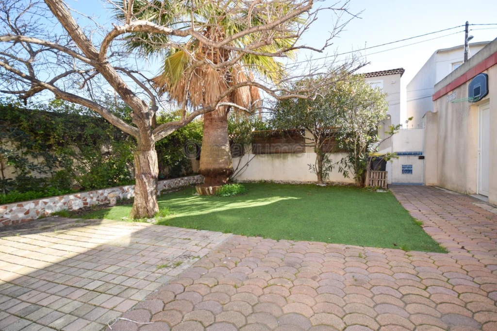 Maison familiale avec jardin, terrasses, garage St Marguerite- Dromel? 13009 Marseille n°9