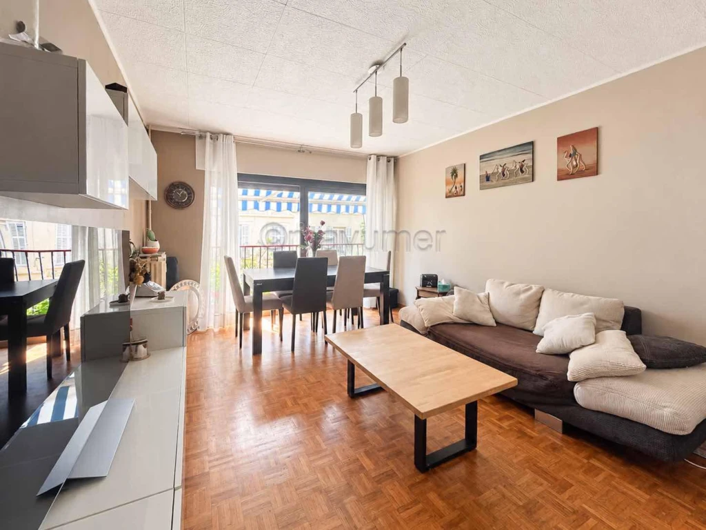 Appartement T3 avec balcon et Parking-Désirée Clary 13003 Marseille n°11