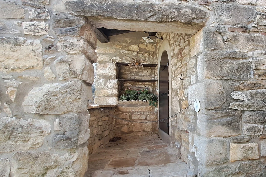 Photo 4