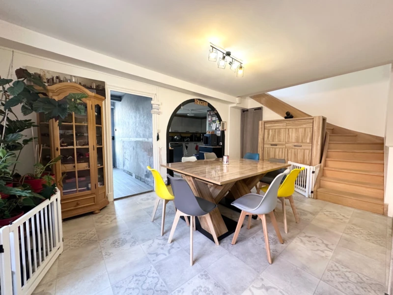 Salle de bains avec toilette de 6.5 m²