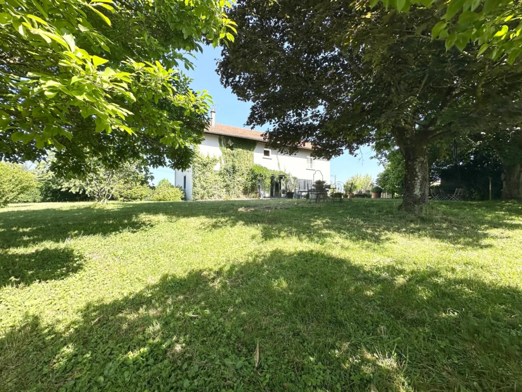 Garage motorisé, 30 m²