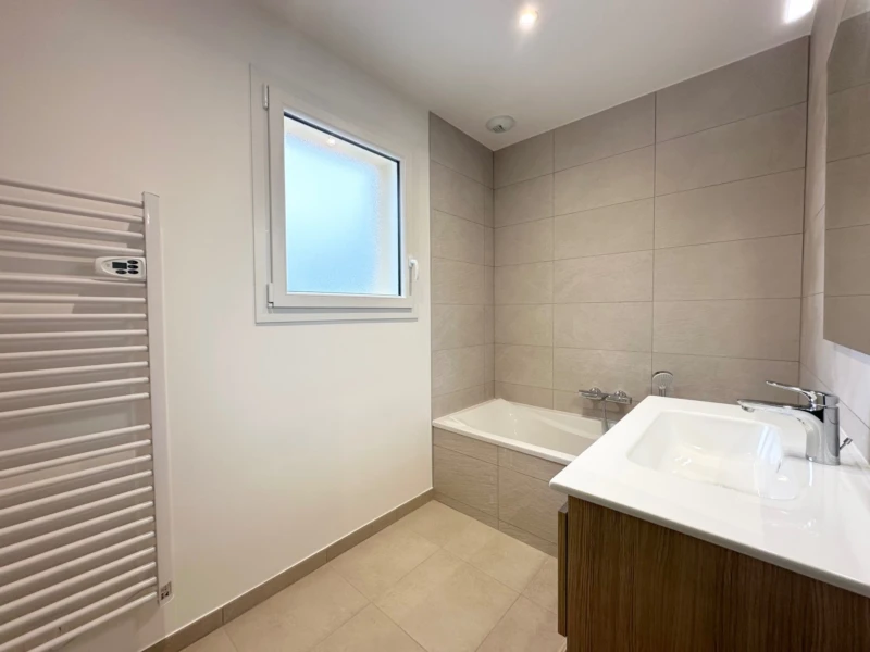 Salle de bains de l'étage