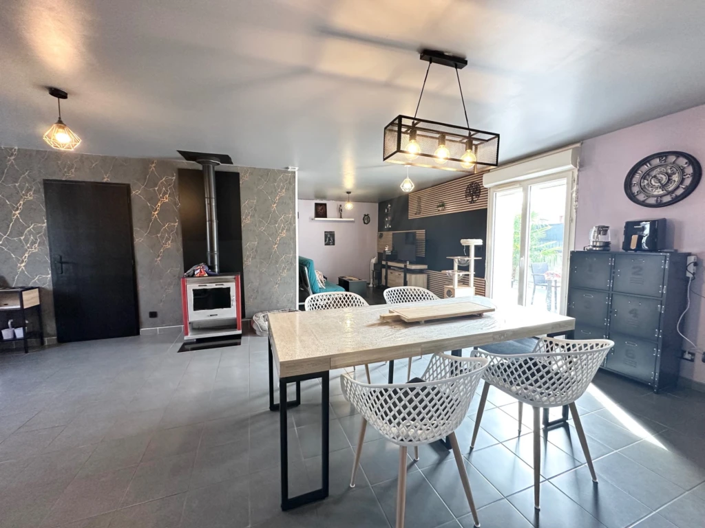 Séjour/ cuisine 45 m²