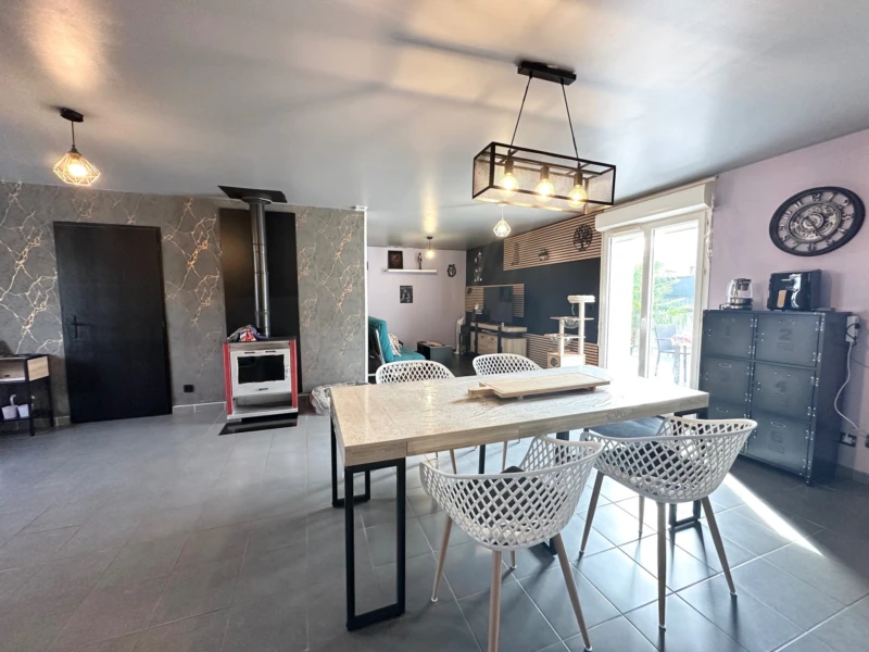Séjour/ cuisine 45 m²