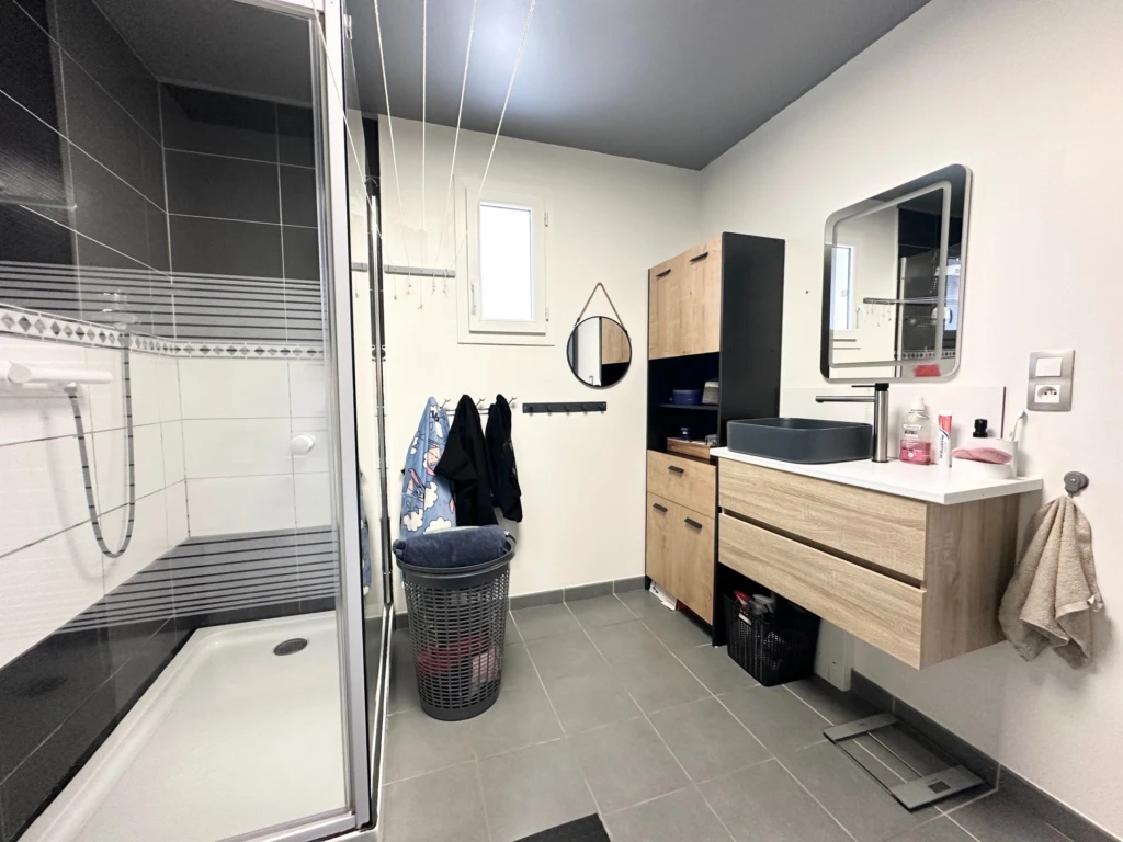 Salle d'eau, 7 m²