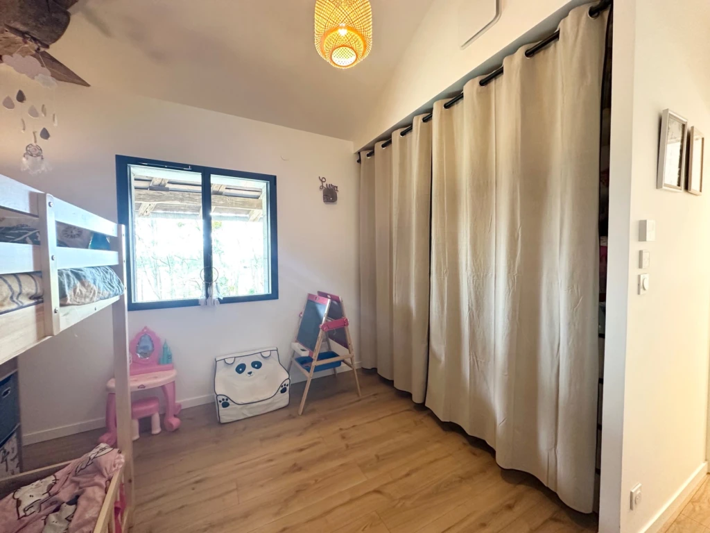 Chambre 2, 11.7 m²