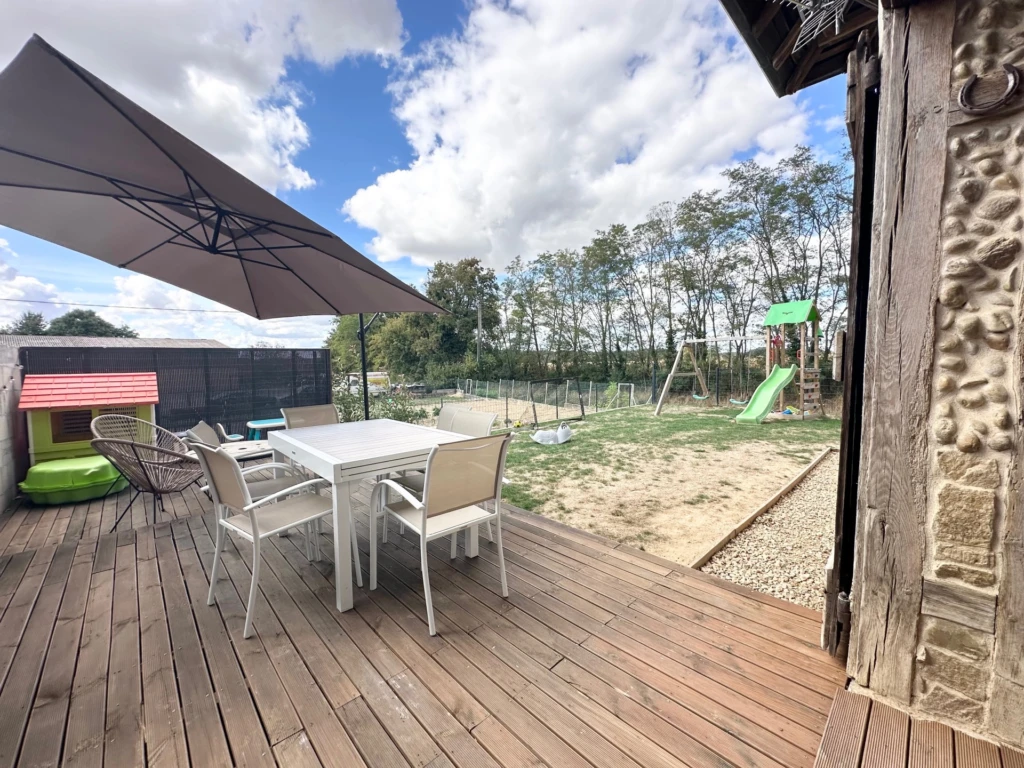 Terrain de 578 m² entièrement clos