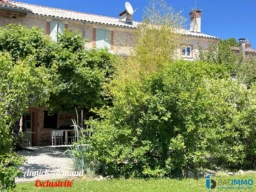 Maison principale : Extérieur Sud