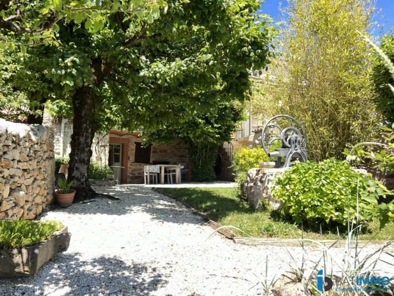 Maison principale : Extérieur Sud
