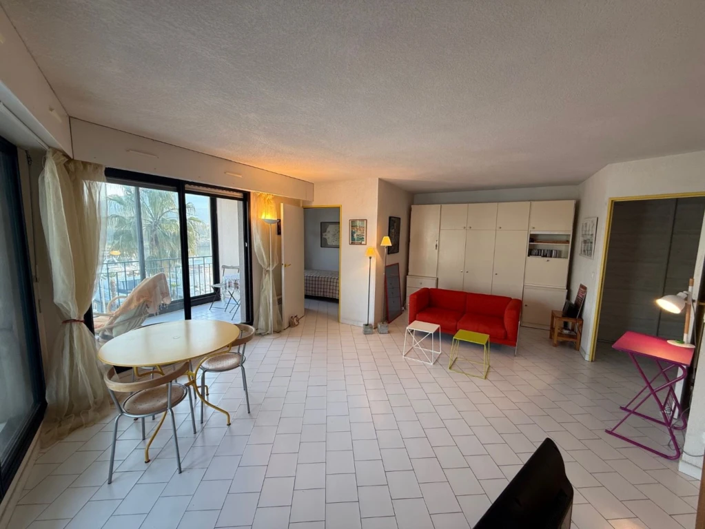 Photo 19