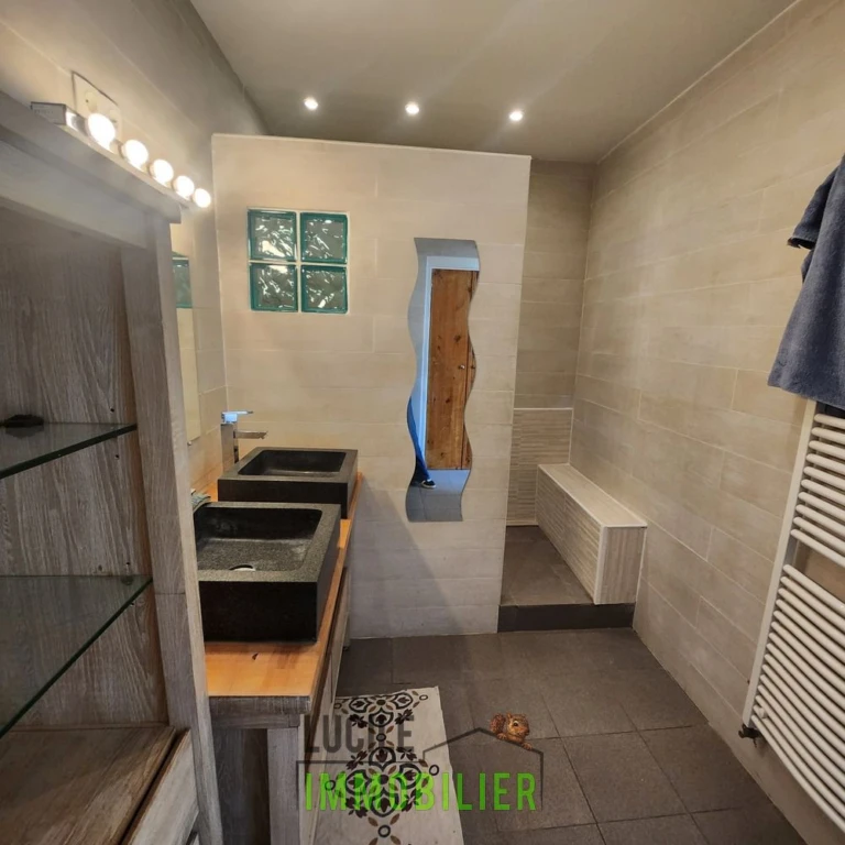 Idéal pour investisseur 1 bien 2 logements 4