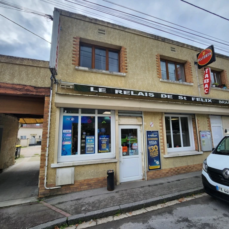 ? À VENDRE - Fonds de commerce Bar/Restaurant 1