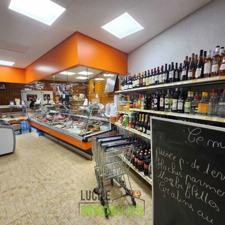 Fonds de commerce à vendre 187 m2 1