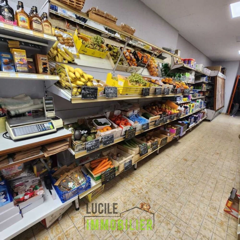 Fonds de commerce à vendre 187 m2 3
