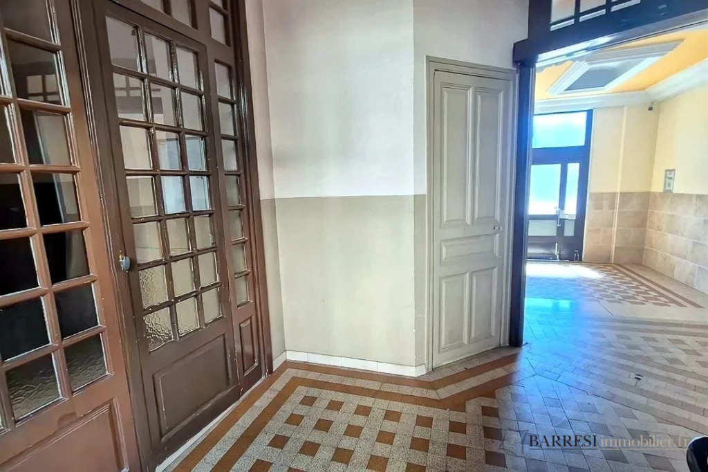 Pallier Immeuble de caractère avec ascenseur