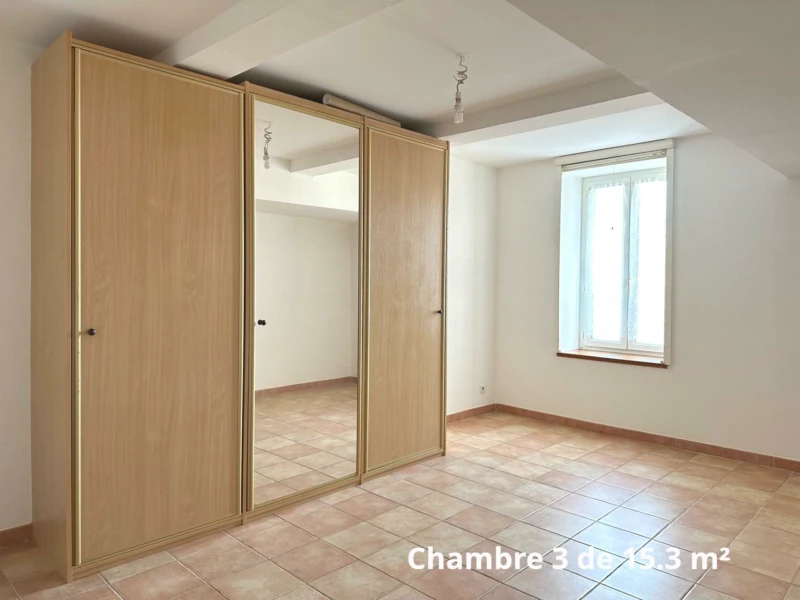 Chambre 3 de 15.3 m²