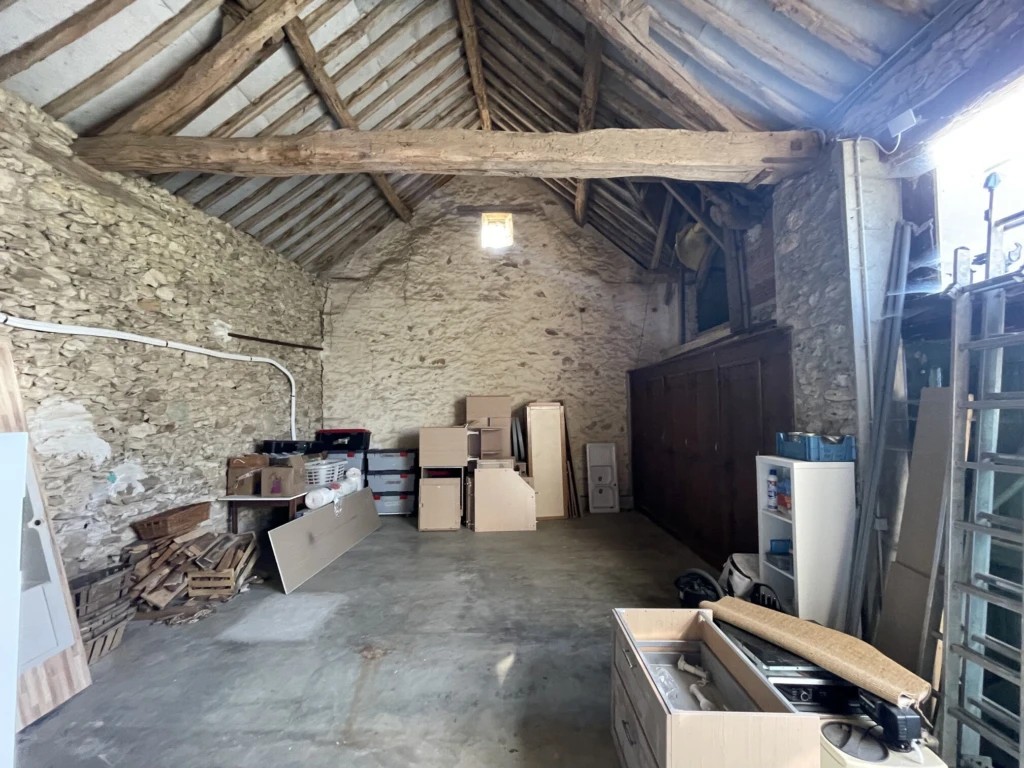 Photo 19