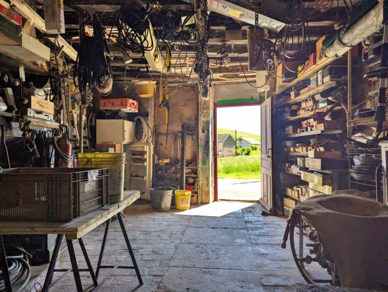 atelier maison à vendre à Mouffy