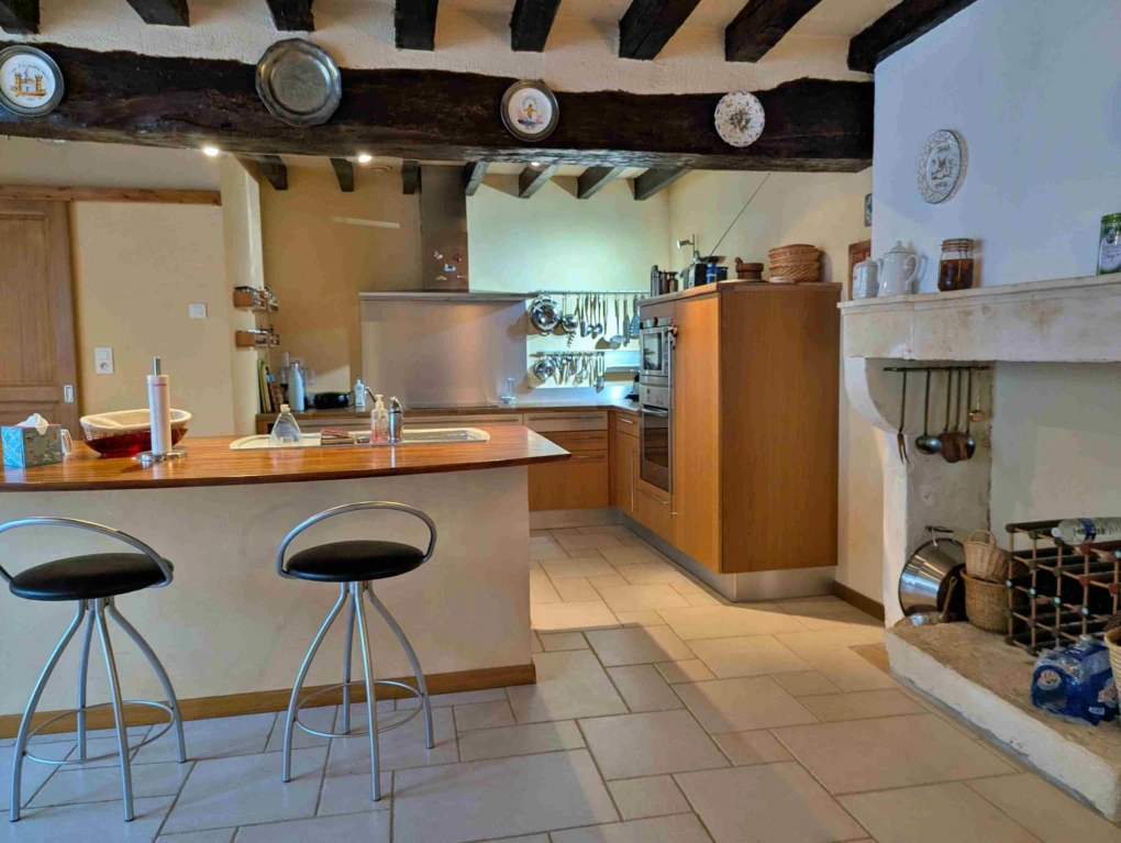cuisine aménagée et équipée entre Auxerre et Avallon