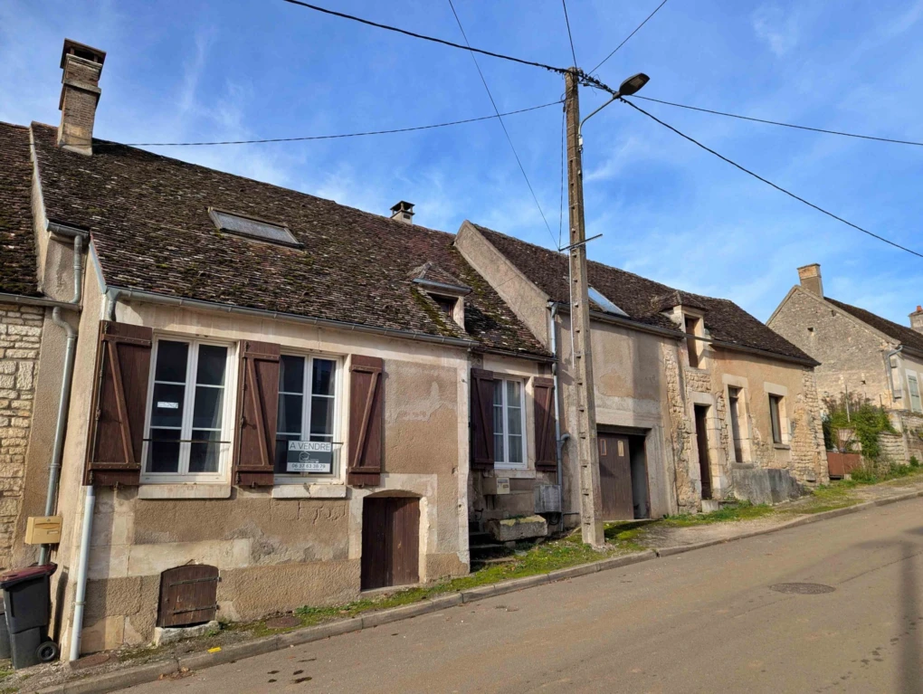 façade maison à Courson les Carrières