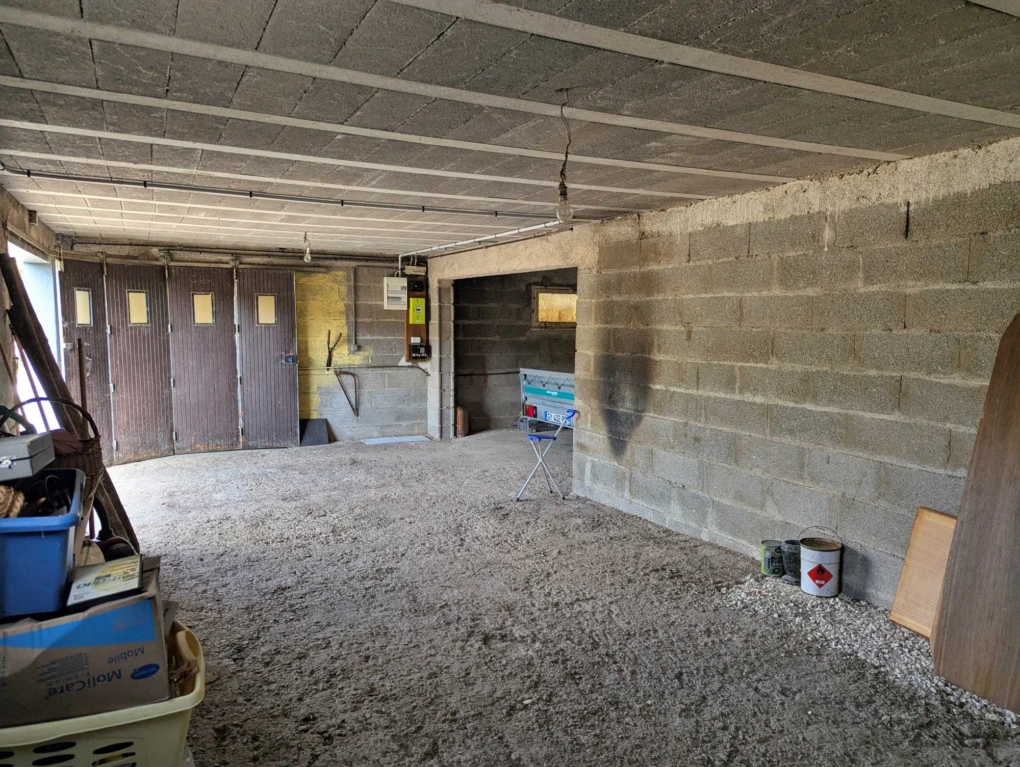 sous-sol avec garage