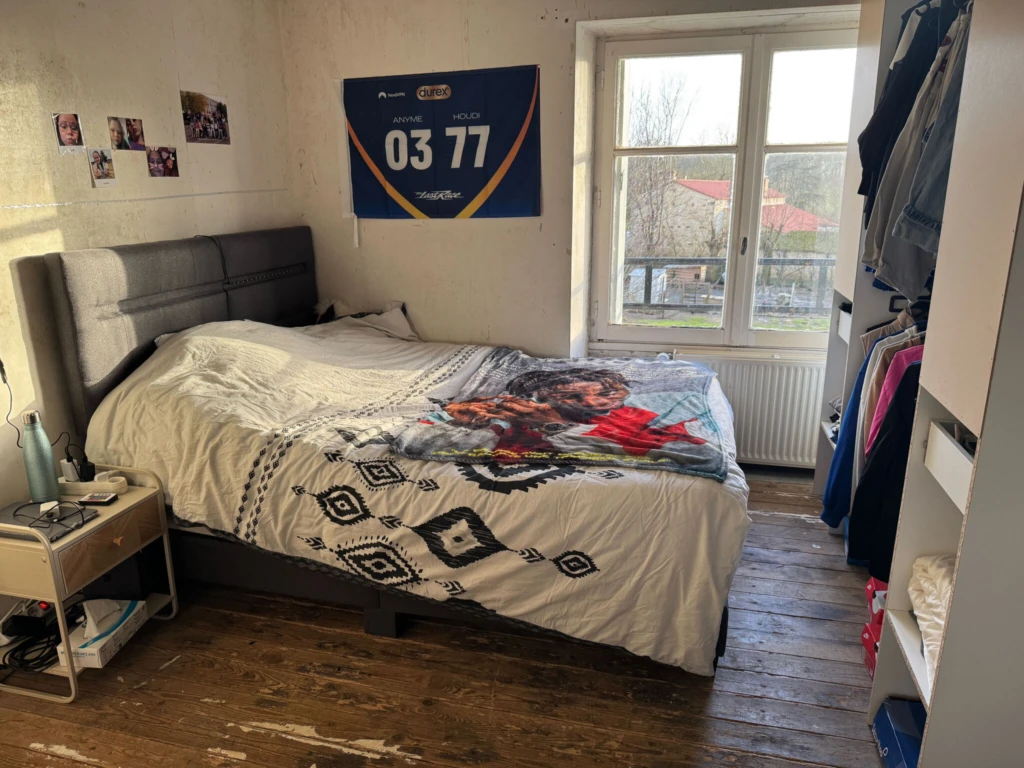 Photo 8