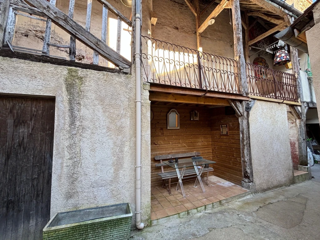 Photo 9