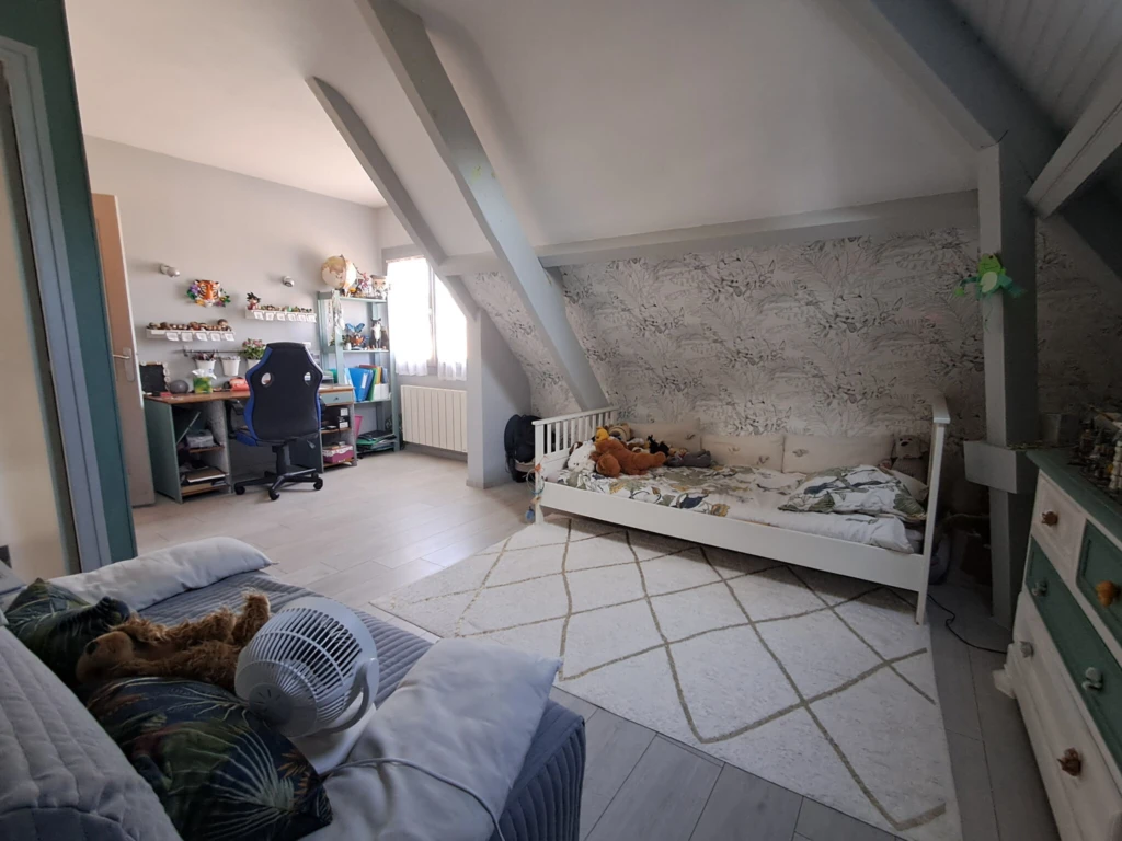 Photo 12