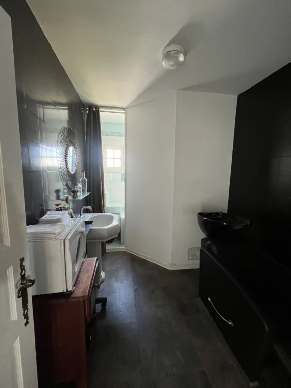 Photo 9