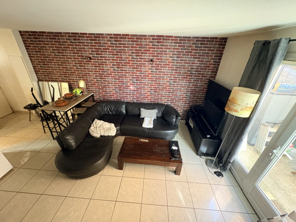 Photo 7