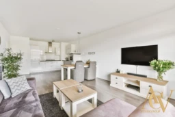 Charmant studio plein Sud proche centre-ville 2