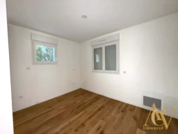 Joli 3 pièces en RDJ surélevé - Cogolin 1
